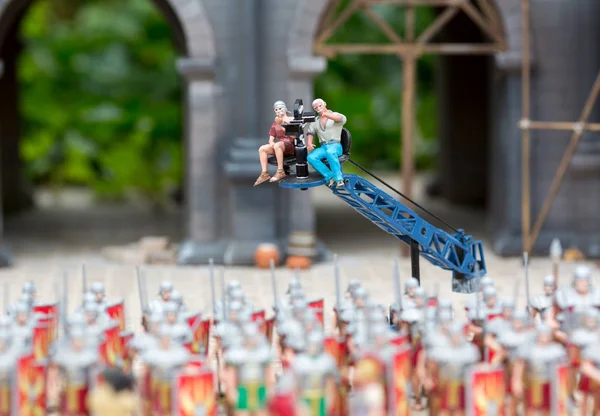 ローマ軍についての映画撮影 戦争ミニチュアシーン屋外 ヨーロッパ オブジェクト リアルなジオラマ おもちゃモデルの高いディテールを持つミニフィギュア — ストック写真