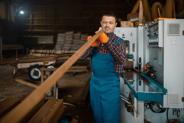 Carpintero Trabajos Uniformes Máquina Carpintería Industria Maderera Carpintería Procesamiento Madera —  Fotos de Stock