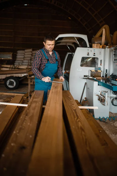 Carpenter Uniform Measures Board Caliper Woodworking Machine Background Lumber Industry — ストック写真