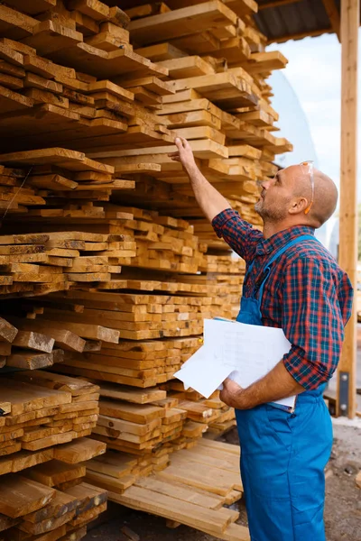 Carpenter Uniform Checks Boards Sawmill Lumber Industry Carpentry Wood Processing — Stock Photo, Image