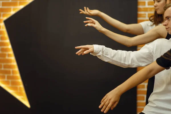 Contemporary Dance Performers Hands Studio Female Male Dancers Training Class — Stock Photo, Image