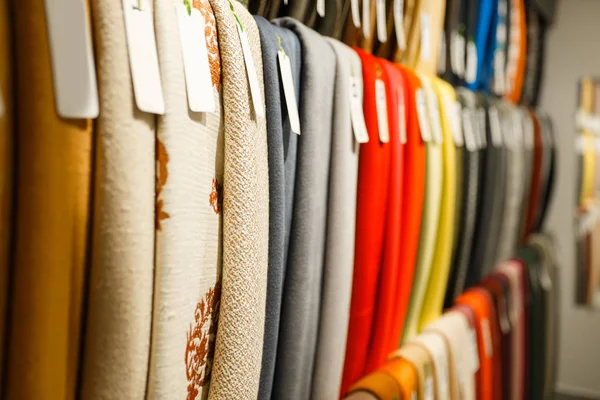 Textil Tela Colorida Escaparate Primer Plano Tienda Nadie Estante Con — Foto de Stock