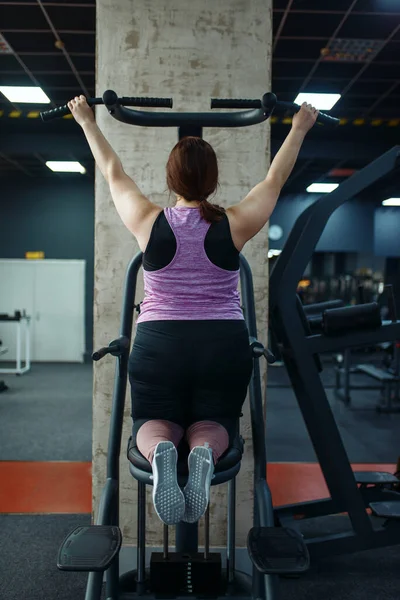 Overweight Woman Works Exercise Machine Gym Active Training Female Person — Stock Photo, Image