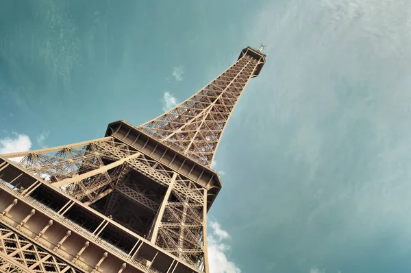 Eiffel tower at Paris — Stock Photo, Image