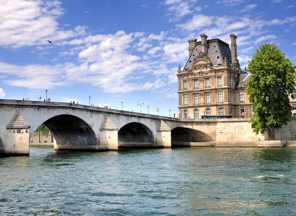 Lthe Louvre Müzesi Paris — Stok fotoğraf