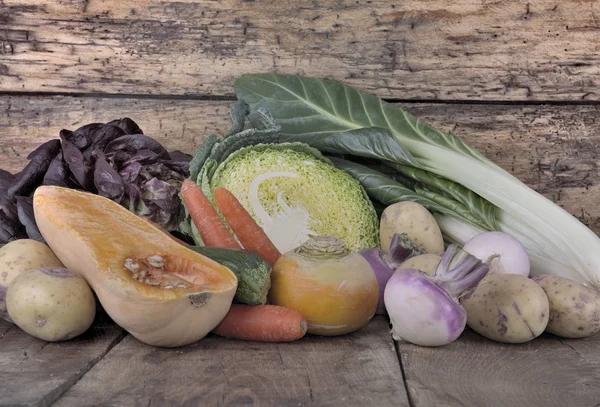 Vegetable on a plank — Stock Photo, Image