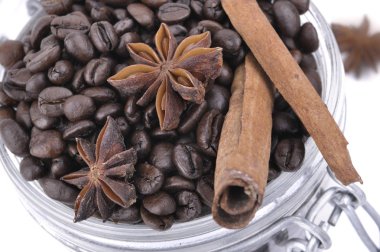 Anason ve kahve çekirdekleri tarçın 