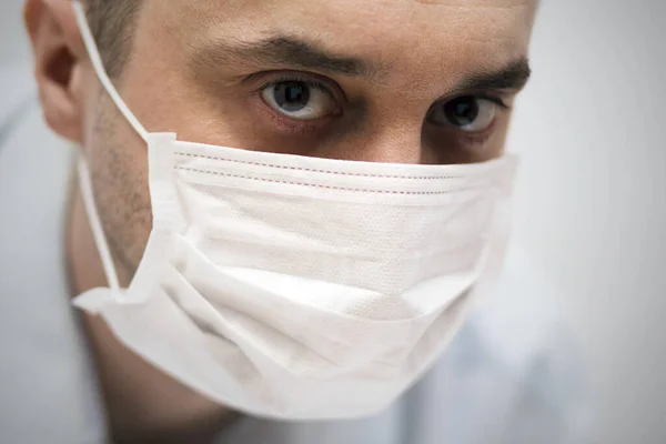 Homem Usando Máscara Facial Proteção Contra Coronavírus — Fotografia de Stock