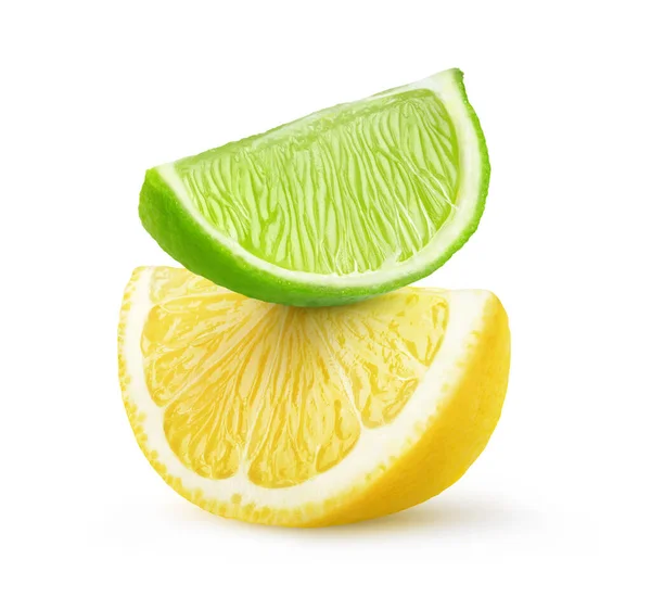 Fatias Citrinos Isoladas Pedaços Limão Limão Cima Uns Dos Outros — Fotografia de Stock