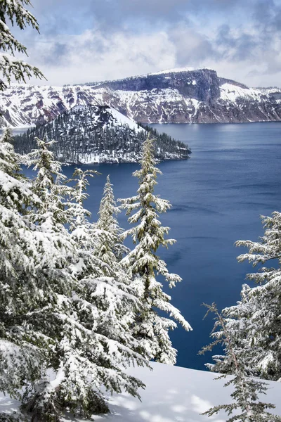 Lago da cratera, Oregon — Fotografia de Stock