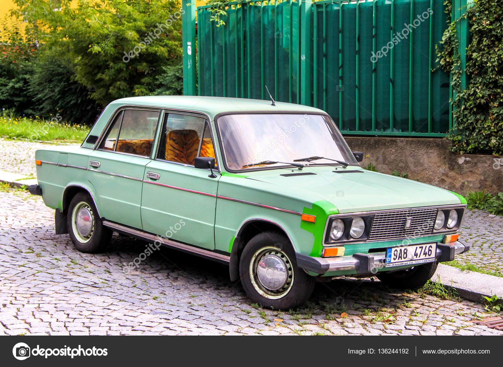 Car Lada 2106 — Stock Photo