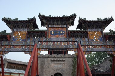 Gubei kasabasının kemer yolu.