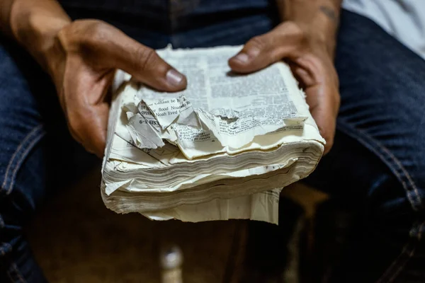 Bardzo Stara Używana Biblia — Zdjęcie stockowe