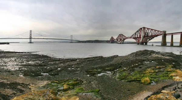 Fife ve Edinburgh arasındaki Dördüncü Demiryolu Köprüsü.