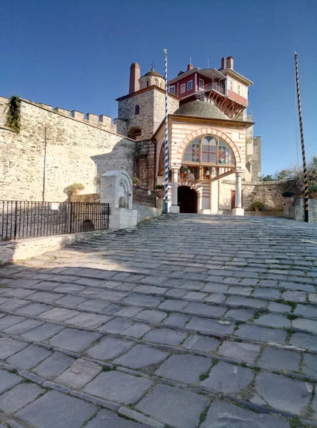 Vatopedi manastırının girişi. Athos, Yunanistan