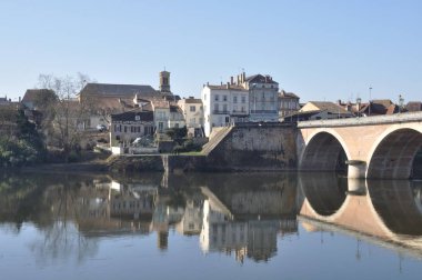 Bergerac, Dordogne Nehri Köprüsü