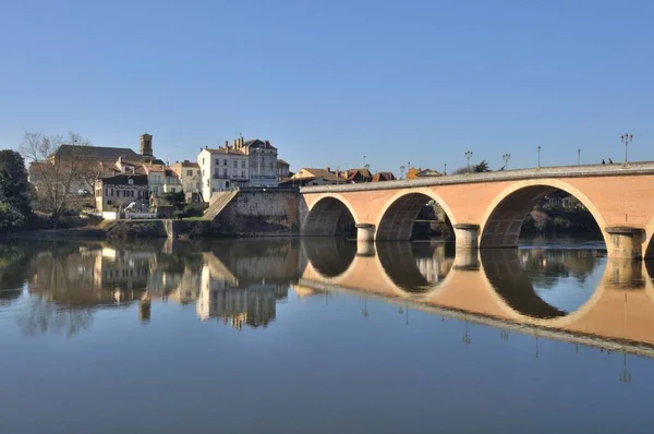 Bergerac, puente sobre el río Dordoña —  Fotos de Stock