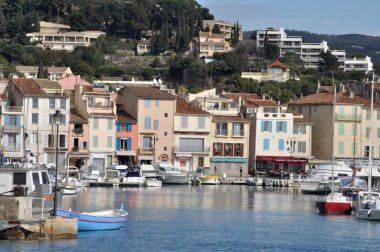 Cassis, Fransa-Şubat 16, 2015: Cassis Limanı