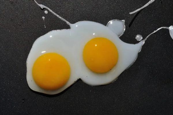 Huevos en plancha — Foto de Stock