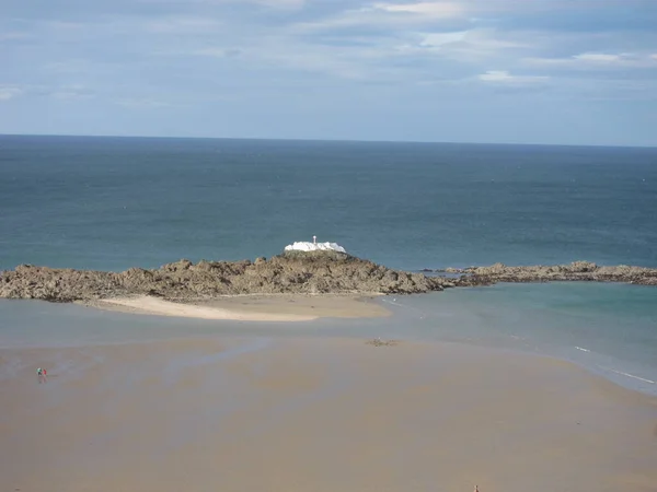 Rocher Martin en Bretagne à Plerin — Photo