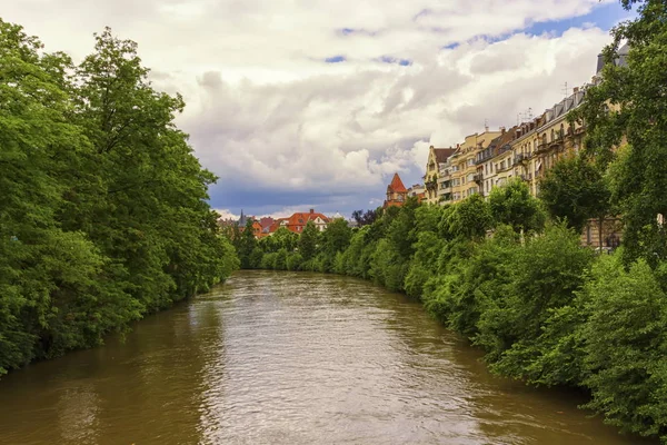 Canal em Strasbourg, Francia — Fotografia de Stock