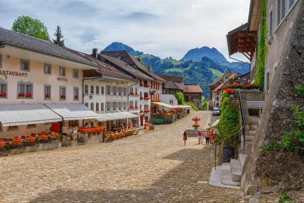 Gruyere dorp in Fribourg kanton, Zwitserland — Stockfoto