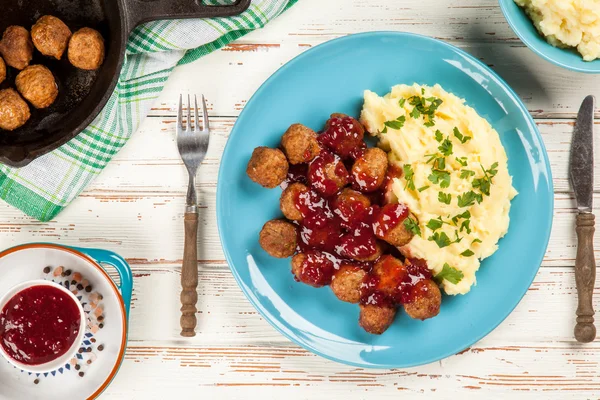 Albóndigas y puré de patatas — Foto de Stock