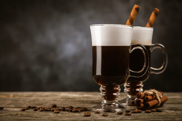 Glas irischen Kaffee — Stockfoto