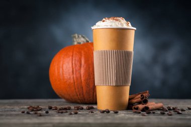 Kağıt bardak kabak spice latte