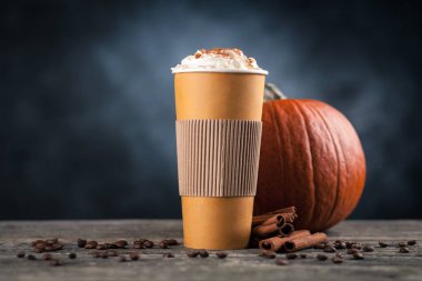 Kağıt bardak kabak spice latte