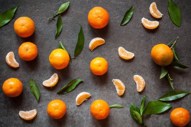 yaprakları taze mandalina