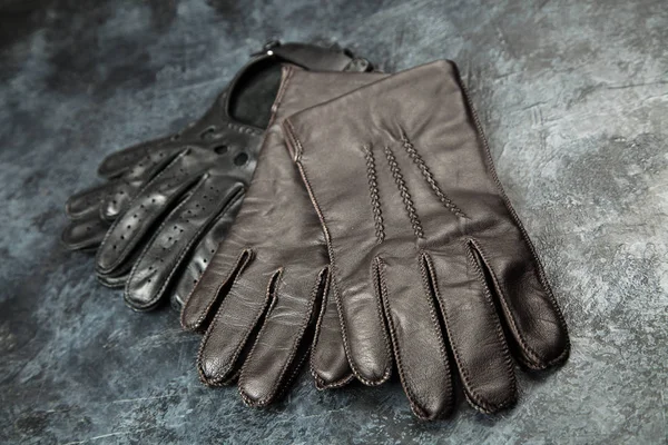 Two pairs of leather gloves — Stock Photo, Image