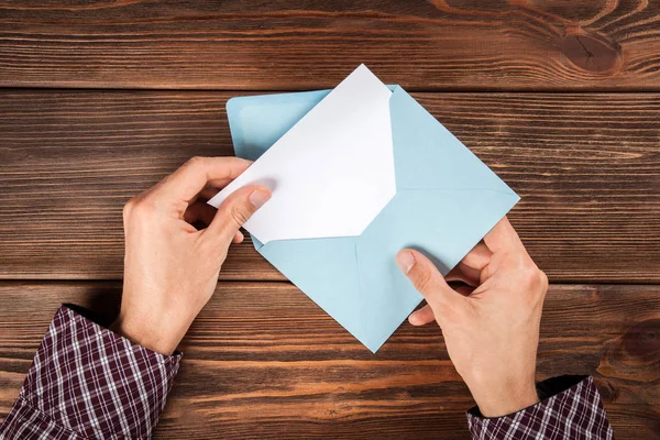 Sending a letter — Stock Photo, Image