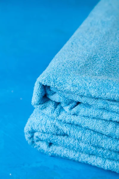 Yumuşak mavi havlu