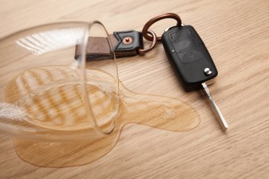 Sarhoş araba kullanma konsepti