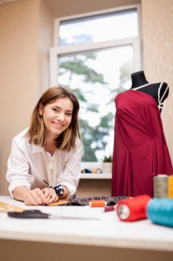 Moda Tasarımcısı stüdyo