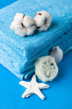 Yumuşak mavi havlu