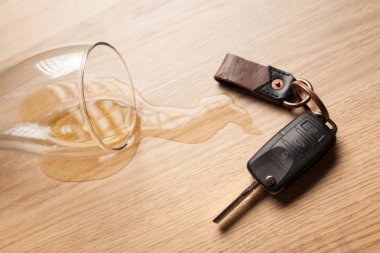 Sarhoş araba kullanma konsepti