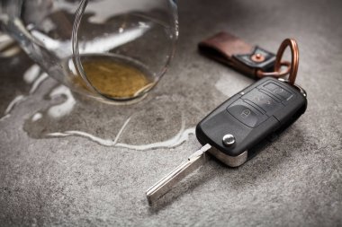 Sarhoş araba kullanma konsepti