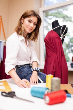 Moda Tasarımcısı stüdyo