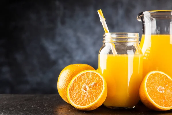 Pot de jus d'orange — Photo