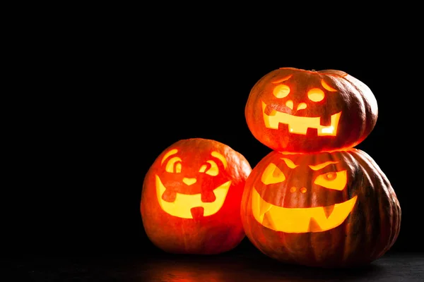 Tres calabazas halloween Jack O Lantern — Foto de Stock