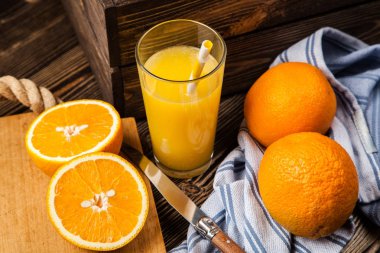 Taze portakal suyu
