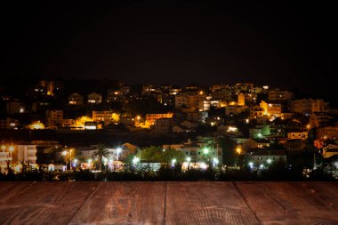 Gece şehir arka plan masaya