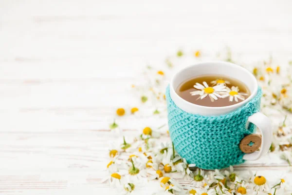 Taza de té de manzanilla — Foto de Stock