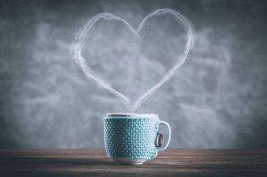 Kahve kalp şeklinde Buhar ile