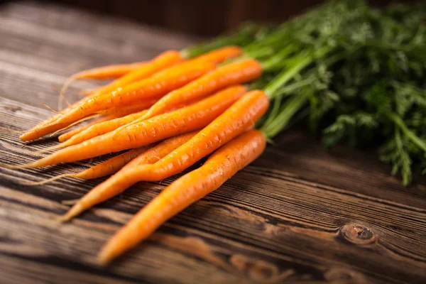 Cenoura orgânica fresca — Fotografia de Stock