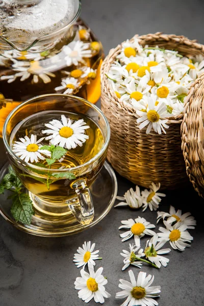 Cup of chamomile tea — Stock Photo, Image