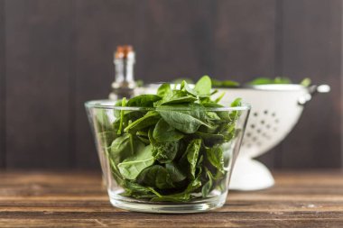 Bebek ıspanak yaprakları