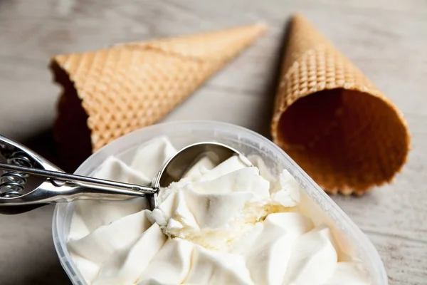 Cono de helado — Foto de Stock